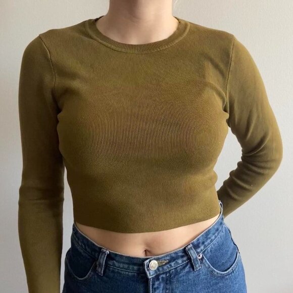 Ribbed Knit Moss Sweater (M) - Picture 2 of 8